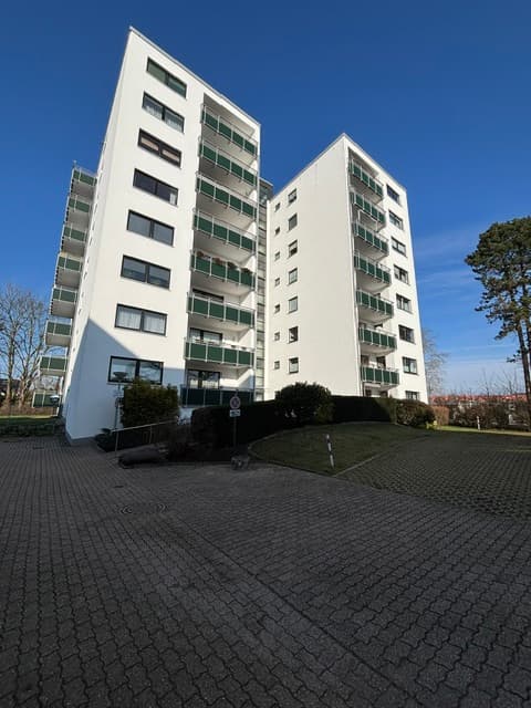 Modernisierte 3-Zimmer-Eigentumswohnung mit Balkon, Aufzug und sehr guter Infrastruktur