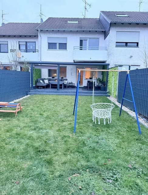 Bezugsfertiges Reihenmittelhaus mit Garten, Garage & Stellplatz
